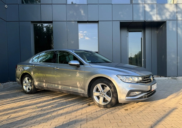 Volkswagen Passat cena 74700 przebieg: 117300, rok produkcji 2020 z Wodzisław Śląski małe 704